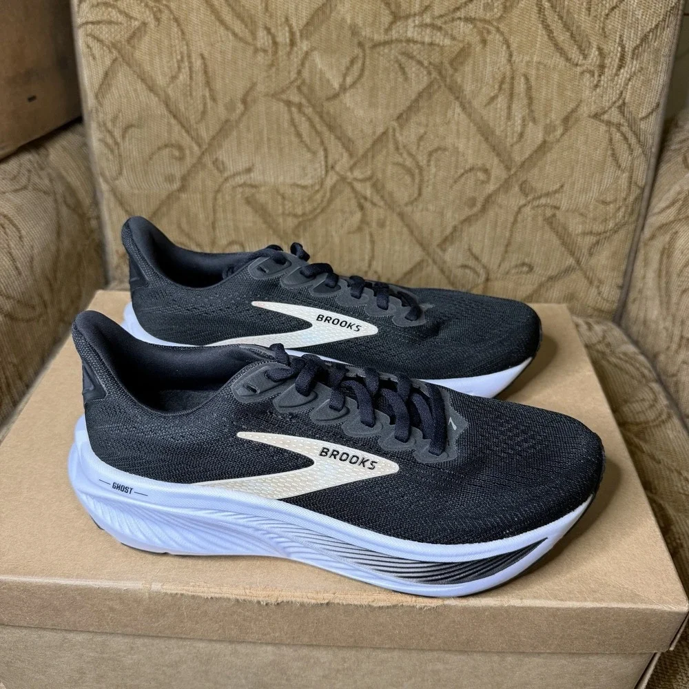 Brooks Ghost 17 Black Grey White Black 1204311B090 Women's Size 7 Running Shoes